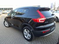 Gebraucht Volvo XC40 Core 163 PS (119 kW) 2025 Onyx black SUV