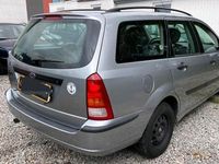 Gebraucht Ford Focus Finesse 116 PS (85 kW) 2002 Grau Kombi