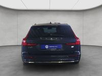 Gebraucht Volvo V60 Plus 349 PS (256 kW) 2022 Blau Kombi