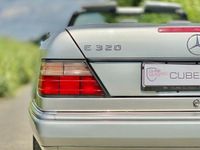 Gebraucht Mercedes E320 220 PS (161 kW) 1995 Silber metallic Cabrio