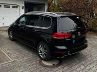 Gebraucht VW Touran Highline 150 PS (110 kW) 2019 Schwarz Van / Kleinbus