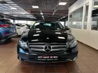 Gebraucht Mercedes E220 Avantgarde 194 PS (142 kW) 2016 Schwarz Limousine