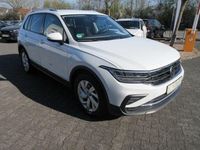 Gebraucht VW Tiguan Active 150 PS (110 kW) 2022 Pure white SUV