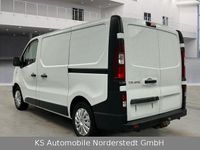 Gebraucht Renault Trafic Komfort 145 PS (106 kW) 2018 Weiß Van / Kleinbus
