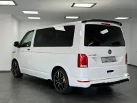 Gebraucht VW Multivan Family 150 PS (110 kW) 2022 Candyweiss Van / Kleinbus