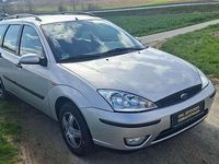 Gebraucht Ford Focus Trend 101 PS (74 kW) 2003 Titan silber Kombi