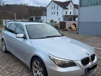 Gebraucht BMW 525 197 PS (144 kW) 2007 Silber Kombi