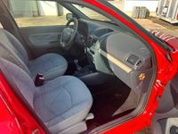 Gebraucht Renault Clio II 58 PS (42 kW) 2003 Rot Limousine