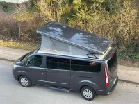 Gebraucht Ford Tourneo Custom Titanium 131 PS (96 kW) 2020 Grau Van