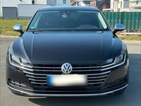 Gebraucht VW Arteon Elegance 150 PS (110 kW) 2017 Schwarz Kleinwagen