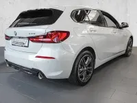 Gebraucht BMW 120 Sport Line 178 PS (130 kW) 2023 Weiß Kleinwagen