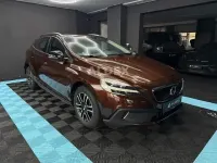 Gebraucht Volvo V40 150 PS (110 kW) 2016 Braun Limousine