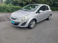 Gebraucht Opel Corsa Edition 87 PS (63 kW) 2012 Silber Kleinwagen