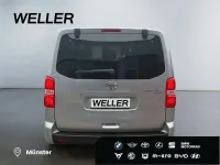 Gebraucht Toyota Proace Verso Team 177 PS (130 kW) 2024 Silber Kombi