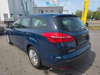 Usata Ford Focus Trend 101 CV (74 kW) 2017 Blu Berlina