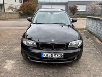 Gebraucht BMW 116 122 PS (89 kW) 2011 Schwarz Kleinwagen