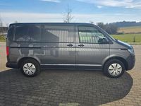 Gebraucht VW Transporter 150 PS (110 kW) 2023 Grau Van