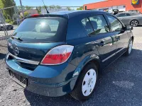 Gebraucht Opel Astra Edition 105 PS (77 kW) 2007 Grün Limousine
