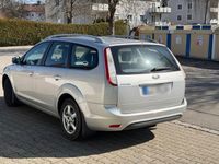 Gebraucht Ford Focus 125 PS (91 kW) 2010 Grau Kombi