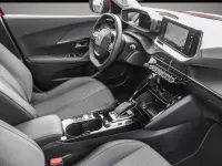 Gebraucht Peugeot e-2008 Allure 100 kW (136 PS) 2021 Manufacturer SUV