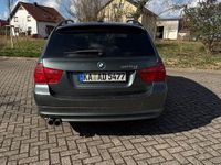 Gebraucht BMW 325 197 PS (144 kW) 2008 Grün Limousine