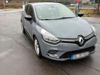 Gebraucht Renault Clio IV 76 PS (55 kW) 2019 Grau Limousine