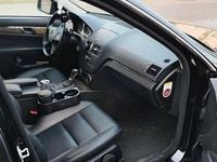 Gebraucht Mercedes C320 224 PS (164 kW) 2008 Schwarz Kombi