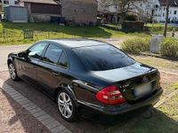 Gebraucht Mercedes E200 122 PS (89 kW) 2004 Schwarz Limousine
