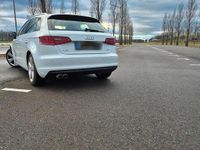 Używany Audi A3 125 KM (91 kW) 2014 Biały Sedan/Limuzyna