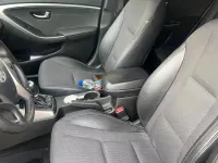Gebraucht Hyundai i30 Style 99 PS (72 kW) 2012 Schwarz Kleinwagen