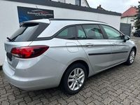 Gebraucht Opel Astra Edition 122 PS (89 kW) 2020 Argonsilber/sovereign/switchbl Kombi