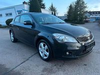 Gebraucht Kia Ceed 125 PS (91 kW) 2012 Schwarz Kleinwagen