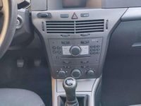 Gebraucht Opel Astra 90 PS (66 kW) 2006 Schwarz Limousine