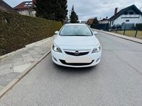 Gebraucht Opel Astra OPC 165 PS (121 kW) 2012 Weiß Limousine