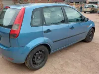 Usata Ford Fiesta 80 CV (58 kW) 2003 Blu Utilitaria