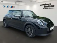 Używany Mini Cooper 114 kW (156 KM) 2025 Czarny Hatchback