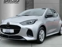 Używany Mazda 2 Center-Line 116 KM (85 kW) 2025 Srebrny Sedan/Limuzyna