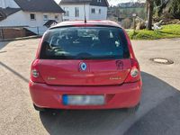 Gebraucht Renault Clio II 58 PS (42 kW) 2009 Rot Limousine