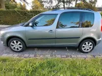 Gebraucht Skoda Roomster 90 PS (66 kW) 2012 Silber Van / Kleinbus