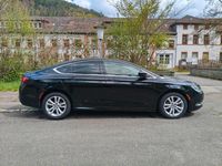 Second-hand Chrysler 200 184 CP (135 kW) 2019 Negru Berlinǎ