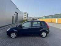 Gebraucht Ford Fiesta 60 PS (44 kW) 2003 Blau Kleinwagen