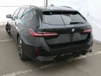 Gebraucht BMW 520 M Sport 197 PS (144 kW) 2025 Schwarz Kombi