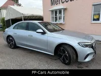 Używany Mercedes E400 381 KM (280 kW) 2024 Srebrny Sedan/Limuzyna
