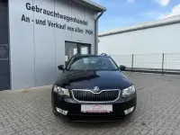 Gebraucht Skoda Octavia Ambition 105 PS (77 kW) 2014 Cerna magic/black magic Kombi