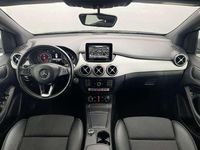 Gebraucht Mercedes B180 Urban 258 PS (189 kW) 2017 Silber Van / Kleinbus