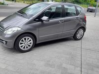 Gebraucht Mercedes A170 Elegance 116 PS (85 kW) 2009 Grau Van / Kleinbus