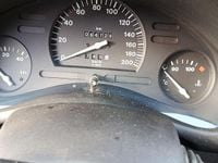 Gebraucht Opel Corsa 65 PS (47 kW) 2000 Silber Kleinwagen