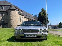 Gebraucht Jaguar XJ8 284 PS (208 kW) 2001 Silber Limousine