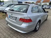 Gebraucht BMW 523 177 PS (130 kW) 2005 Titansilber metallic Kombi