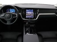 Gebraucht Volvo V60 Plus 341 PS (250 kW) 2025 Blau Kombi